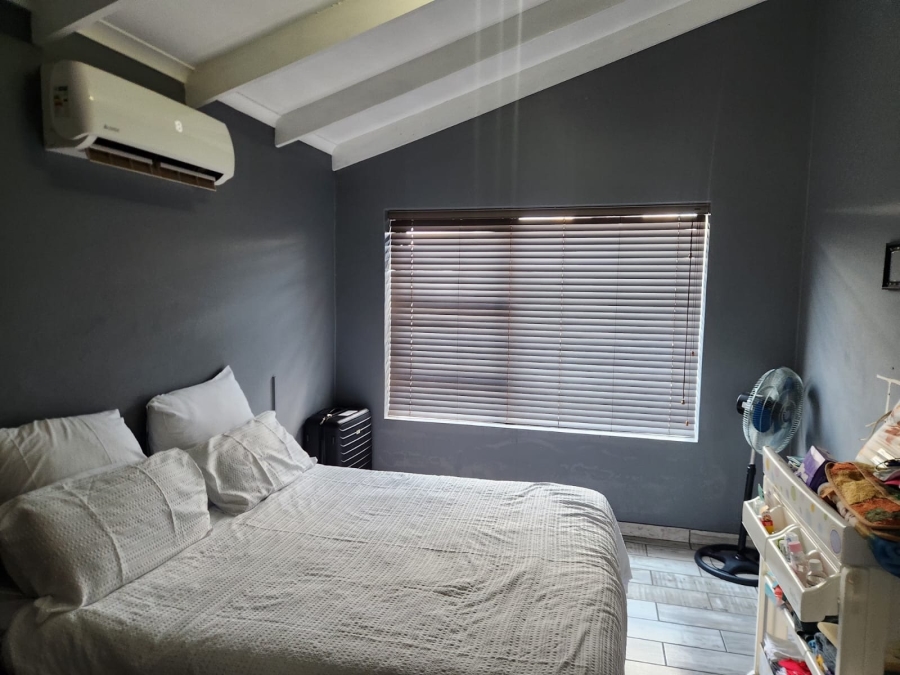 3 Bedroom Property for Sale in Waterkloof East North West